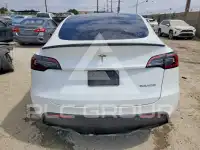 2022 Tesla Model Y фото