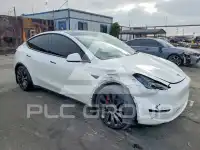 2022 Tesla Model Y фото