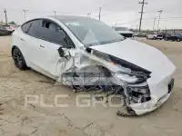 2022 Tesla Model Y фото