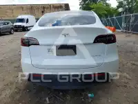 2022 Tesla Model Y фото