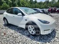 2022 Tesla Model Y фото
