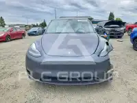 2022 Tesla Model Y фото