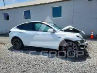 2022 Tesla Model Y фото