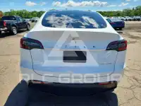 2022 Tesla Model Y photo