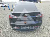 2022 Tesla Model Y фото