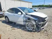 2022 Tesla Model Y photo