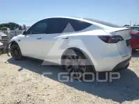 2022 Tesla Model Y фото