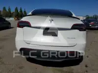 2022 Tesla Model Y фото