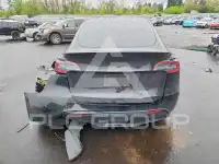 2022 Tesla Model Y photo