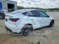 2022 Tesla Model Y photo