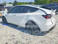 2022 Tesla  photo