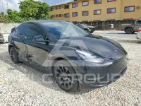 2022 Tesla Model Y фото