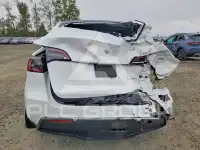 2022 Tesla Model Y фото