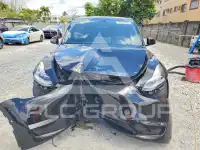 2022 Tesla Model Y фото