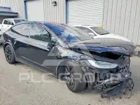 2022 Tesla Model X фото