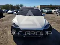 2022 Tesla Model X фото