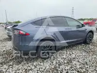 2022 Tesla Model X фото