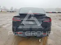 2022 Tesla Model X фото