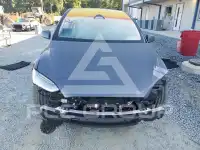 2022 Tesla Model X фото
