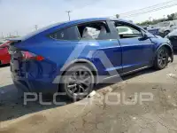 2022 Tesla Model X photo