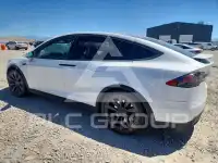 2022 Tesla Model X фото