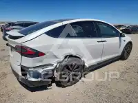 2022 Tesla Model X фото