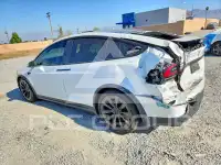 2022 Tesla Model X фото