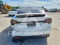 2022 Tesla Model X photo