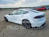 2022 Tesla Model S фото