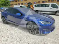 2022 Tesla Model S photo