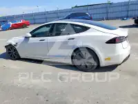 2022 Tesla Model S фото