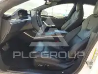 2022 Tesla Model S фото