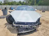 2022 Tesla Model S photo