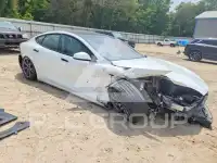 2022 Tesla Model S photo