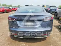 2022 Tesla Model S photo