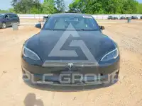 2022 Tesla Model S фото