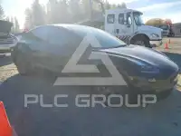 2022 Tesla Model 3 фото
