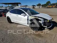 2022 Tesla Model 3 фото