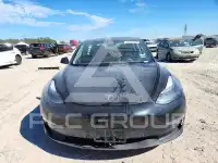 2022 Tesla Model 3 фото