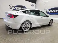 2022 Tesla Model 3 фото