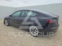 2022 Tesla Model 3 фото