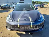 2022 Tesla Model 3 фото