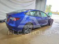 2022 Tesla Model 3 фото