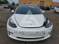 2022 Tesla Model 3 фото