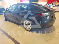2022 Tesla Model 3 фото