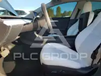 2022 Tesla Model 3 фото