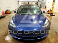2022 Tesla Model 3 фото