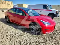 2022 Tesla Model 3 фото