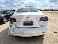 2022 Tesla Model 3 photo
