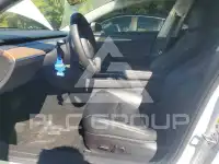 2022 Tesla Model 3 фото